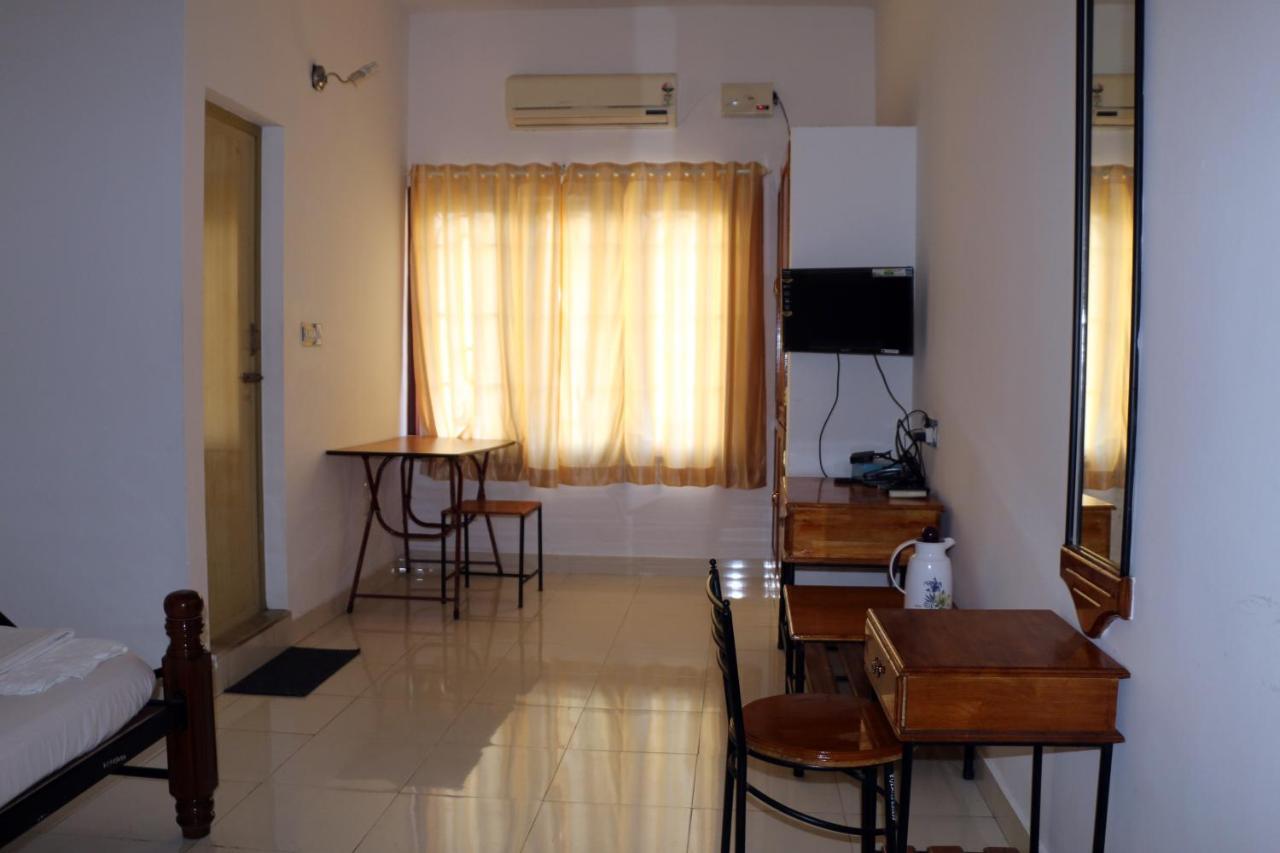 Hotel East Coast Thiruvananthapuram Exterior foto