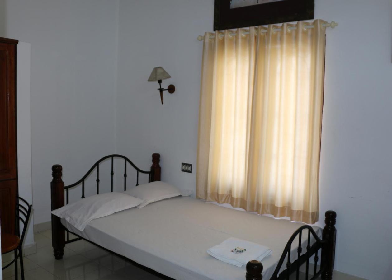Hotel East Coast Thiruvananthapuram Exterior foto